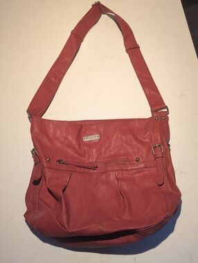 Roxy Coral Shoulder Bag with Front Zip Pocket